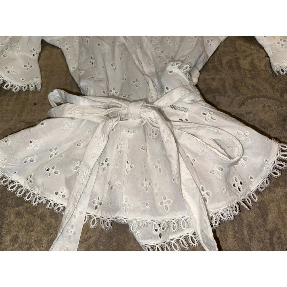 Venus Shite Eyelet 3/4"‎ Sleeves Tie Wrap Top Shirt Sz 8  Womens NWOT - Picture 3 of 4